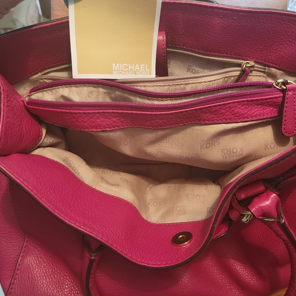 Michael Kors handbag - Picture 3 of 5